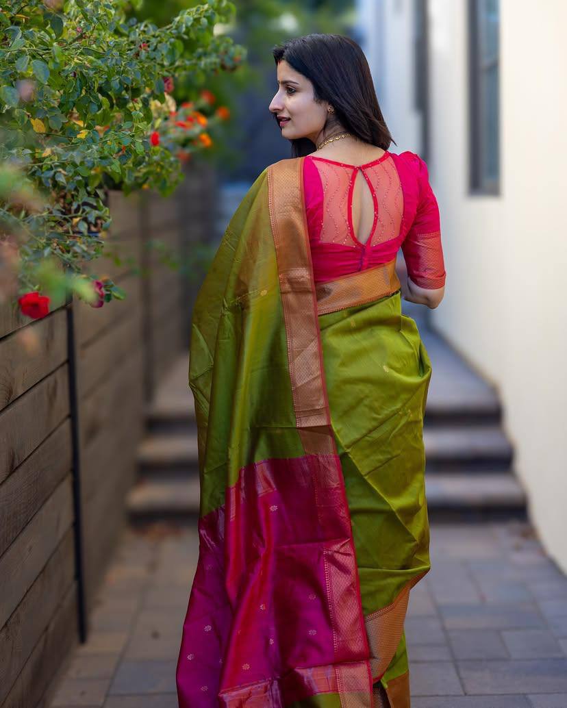 Sizzling Green Soft Silk Saree With Glowing Blouse Piece