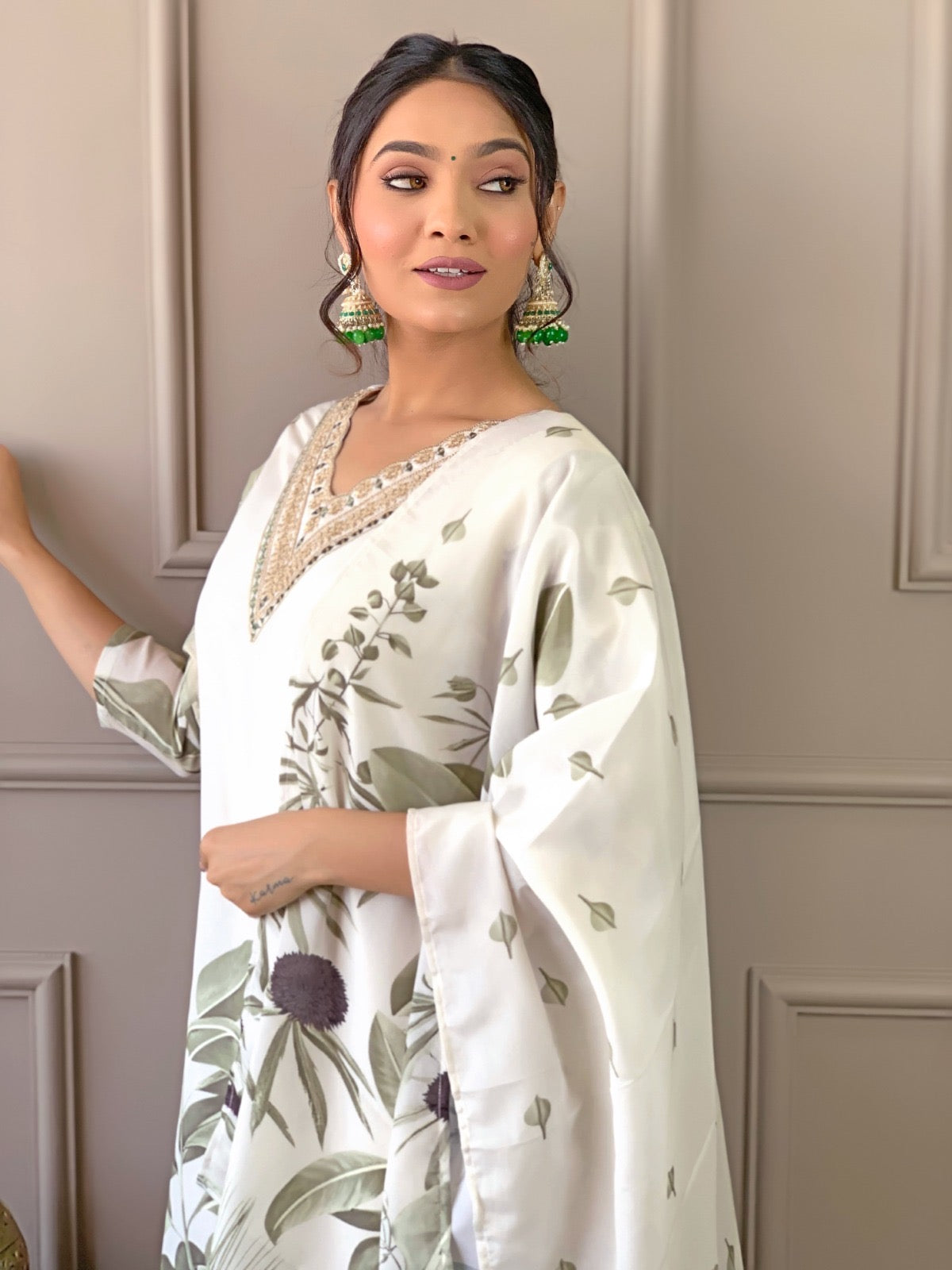 Sophisticated White Kurta Set with Pant and Dupatta Featuring Leaf Print and Embellished Neckline