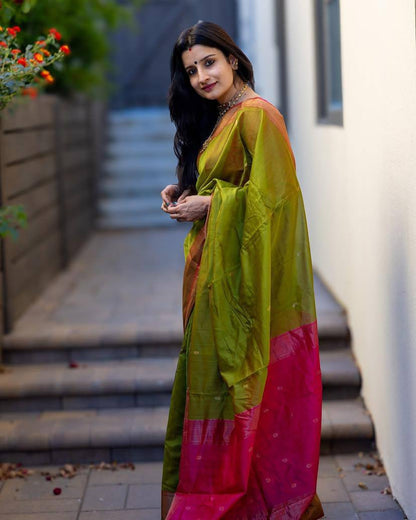 Sizzling Green Soft Silk Saree With Glowing Blouse Piece