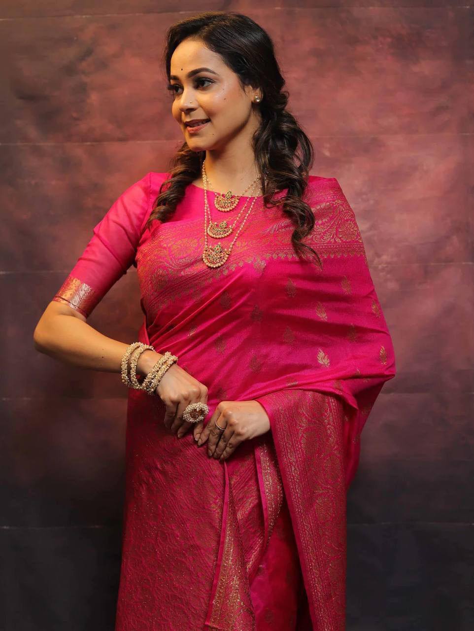 Jazzy Dark Pink Soft Silk Saree With Appealing Blouse Piece