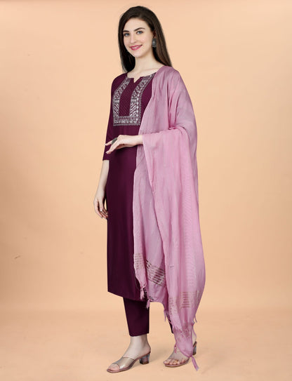 Stylish Maroon Kurta-Pant Ensemble with Subtle Embroidery and Contrasting Dupatta