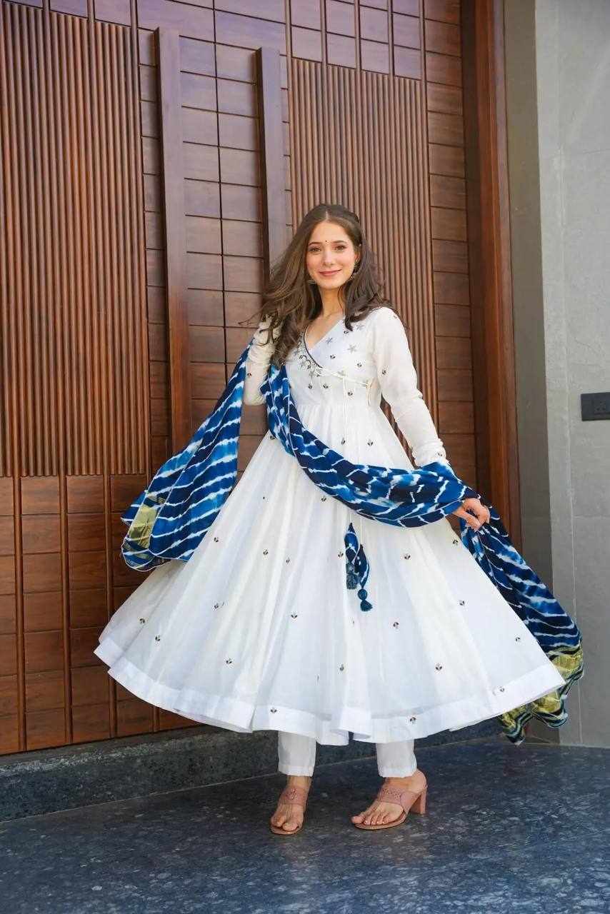 Classic White Ethnic Set Featuring Minimalist Embroidery and a Vibrant Tie-Dye Dupatta with Pant